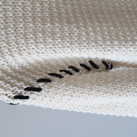 Topshop Sweater - Picture 2 of 5